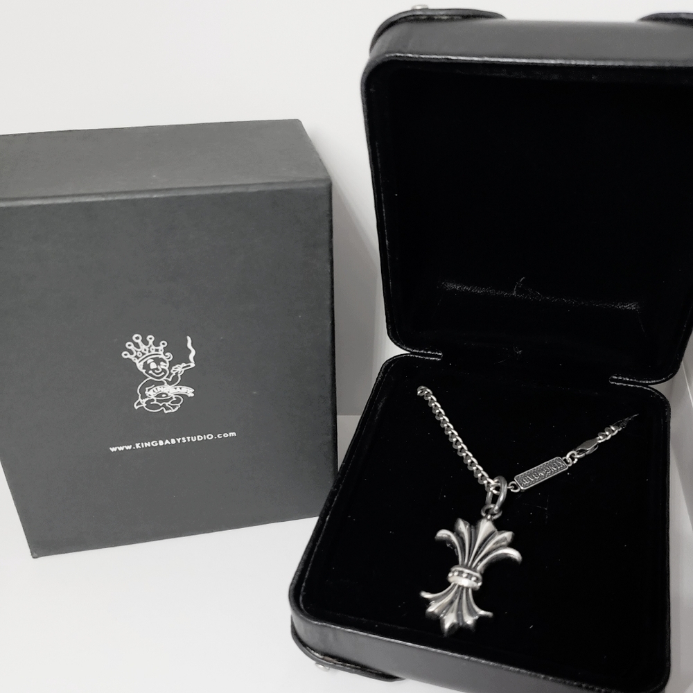 King Baby Fleur Pendant on 30" chain
